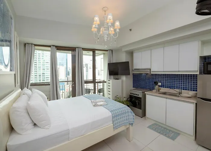 Kl Tower Makati By Ph Staycation Apartment