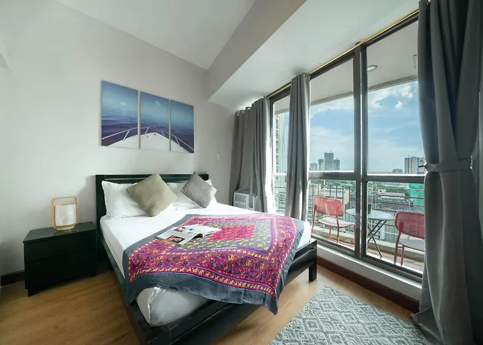 Kl Tower Makati By Ph Staycation Apartment *